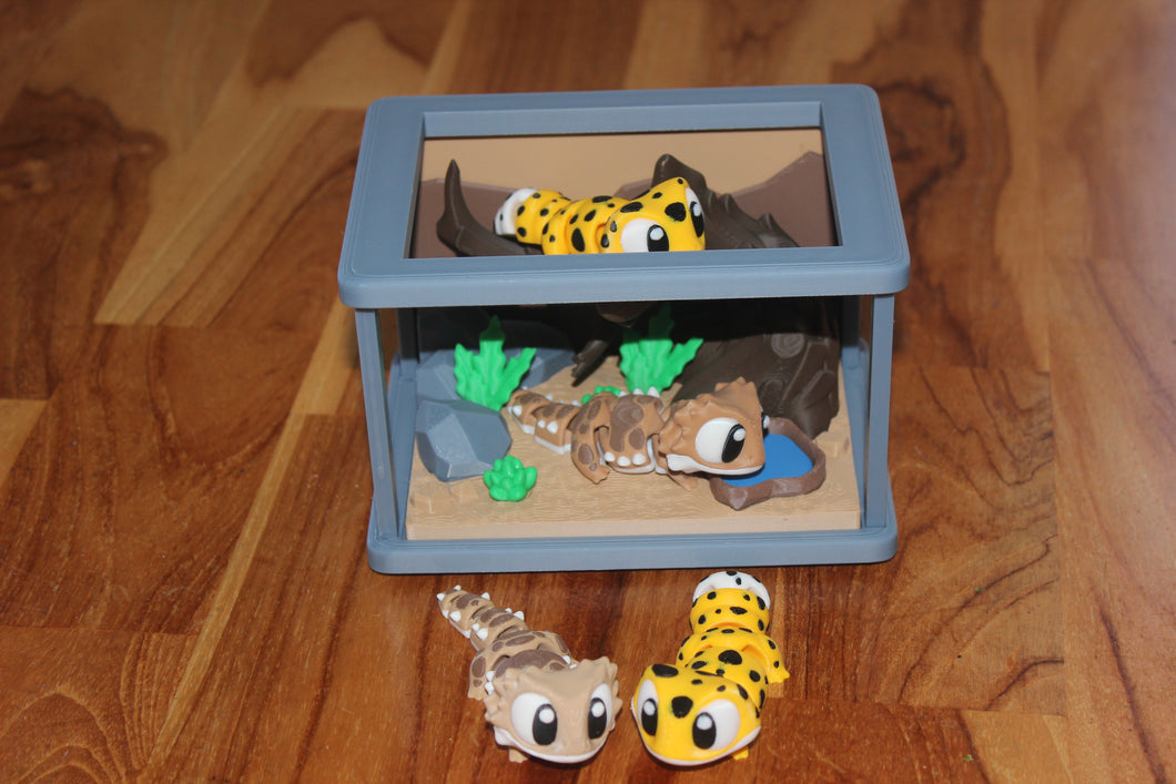 Mini Reptile Enclosure Play Set